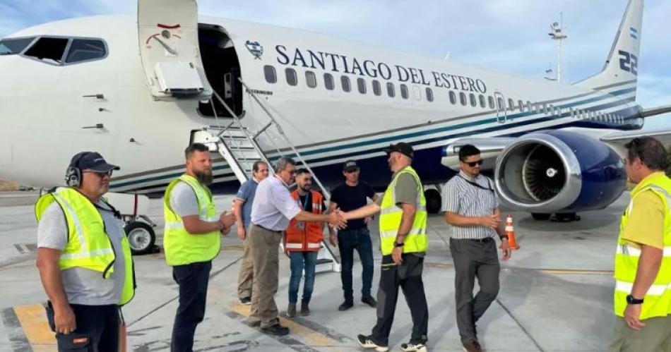 El avioacuten hidrante de Santiago del Estero llegoacute de nuevo a Neuqueacuten para combatir incendios forestales